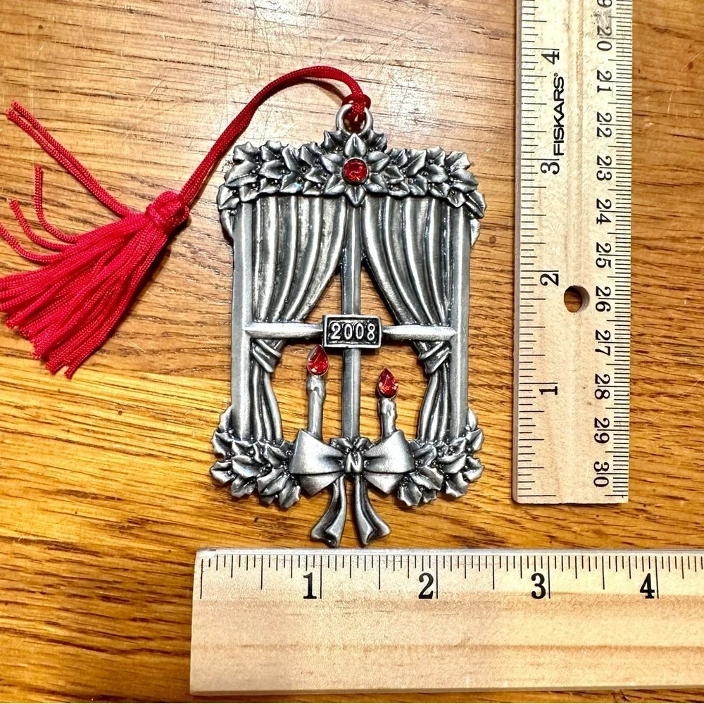 Avon 2008 Collectible Pewter Christmas Ornament Candle In Window